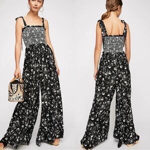 FREE PEOPLE Color My World Jumpsuit Black & White Floral Wide Leg, Size Small